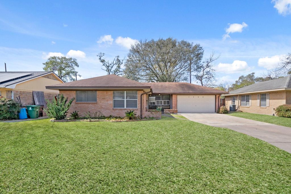 1409 Conrad Sauer Drive, Houston, TX 77043