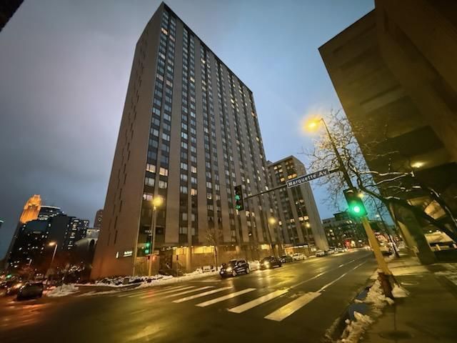 19 S 1st Street B808, Minneapolis, MN 55401