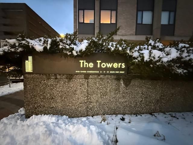 19 S 1st Street B808, Minneapolis, MN 55401