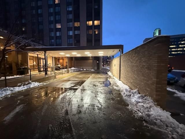 19 S 1st Street B808, Minneapolis, MN 55401