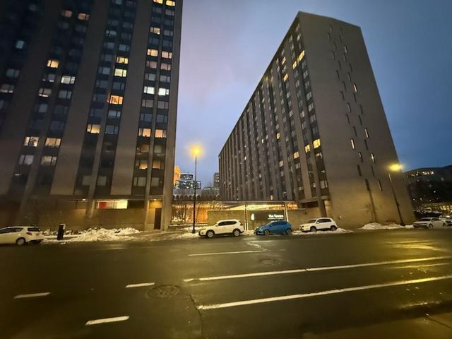 19 S 1st Street B808, Minneapolis, MN 55401