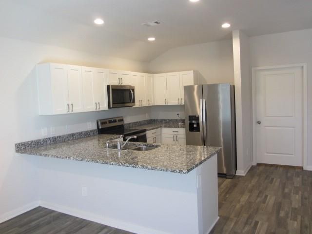 303 Crown Point Drive, Huntsville, TX 77320