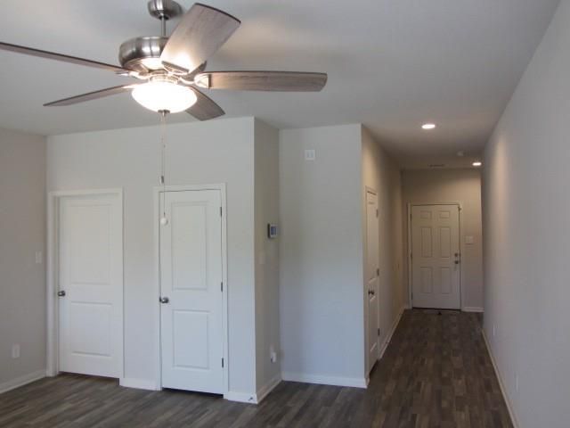 303 Crown Point Drive, Huntsville, TX 77320