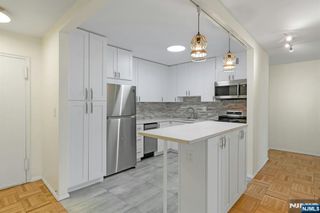 2000 Linwood Avenue 18M, Fort Lee, NJ 07024