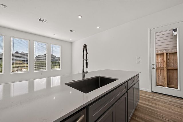 5558 Amber Brook Lane, Fulshear, TX 77441