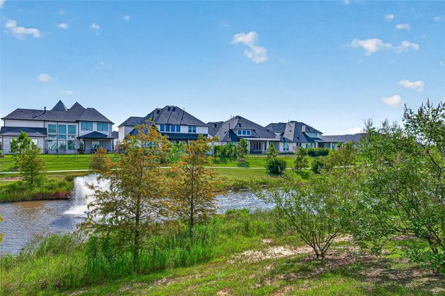 5558 Amber Brook Lane, Fulshear, TX 77441