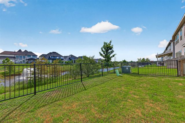 5558 Amber Brook Lane, Fulshear, TX 77441