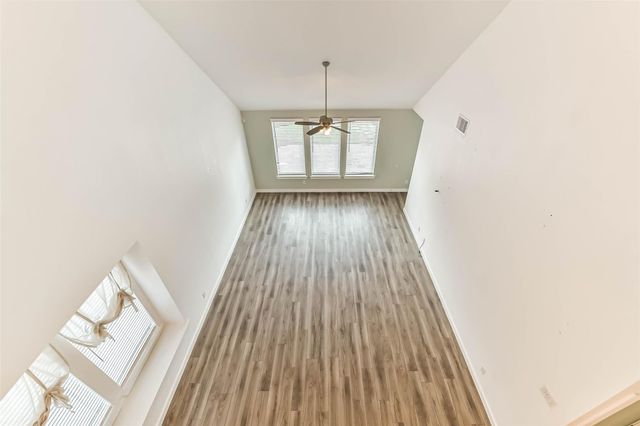 13017 Sapphire Lake Lane, Texas City, TX 77568