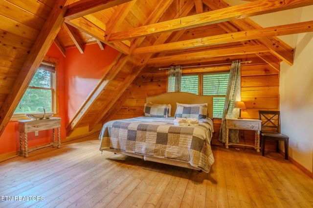 510 Houser Rd, Gatlinburg, TN 37738