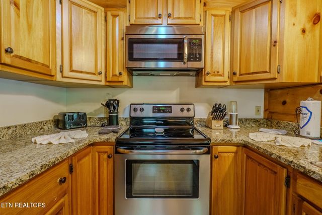 510 Houser Rd, Gatlinburg, TN 37738