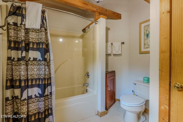 510 Houser Rd, Gatlinburg, TN 37738