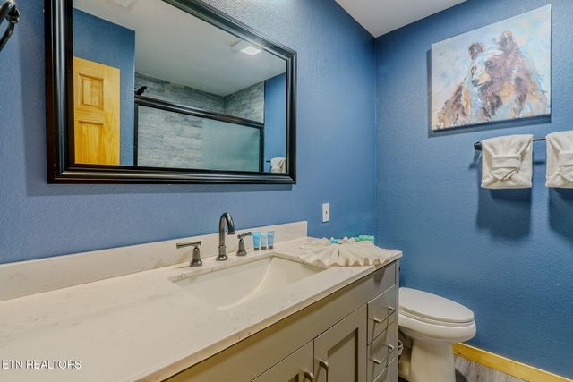 510 Houser Rd, Gatlinburg, TN 37738