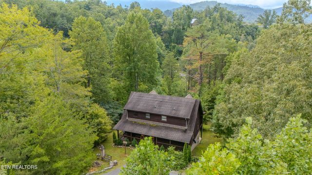 510 Houser Rd, Gatlinburg, TN 37738