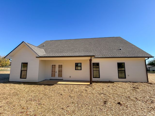 977 Hoodoo Rd, Beechgrove, TN 37018