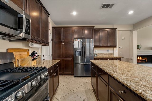 30570 Fox Sedge Way, Murrieta, CA 92563