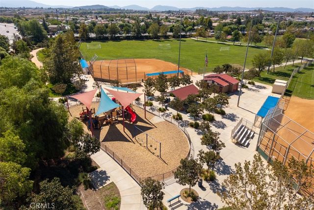 30570 Fox Sedge Way, Murrieta, CA 92563