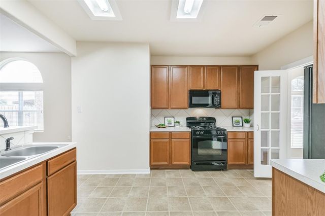 14747 Keystone Green Drive, Cypress, TX 77429