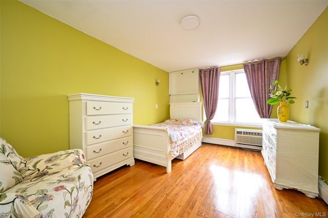 84-70 129th Street 6C, Kew Gardens, NY 11415