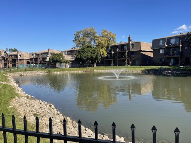 1462 Carol Court 3B, Palatine, IL 60074