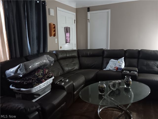 19280 Stafford Avenue, Maple Heights, OH 44137