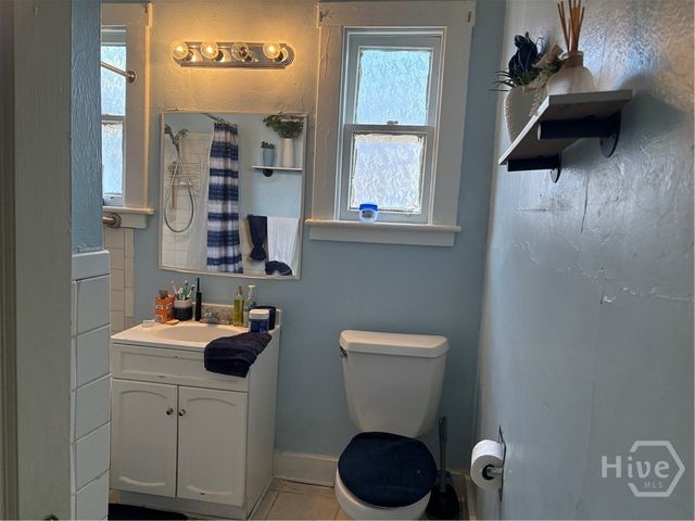 825 E 34th Street, Savannah, GA 31401