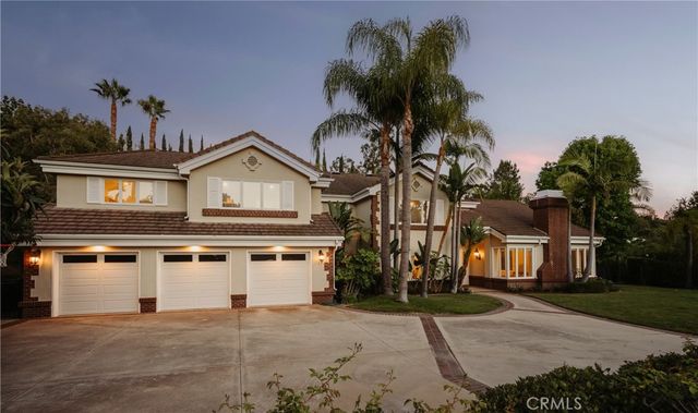 10711 Rockhurst Avenue, North Tustin, CA 92705