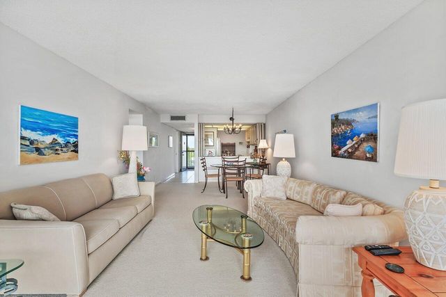 13 Royal Palm Way 602, Boca Raton, FL 33432