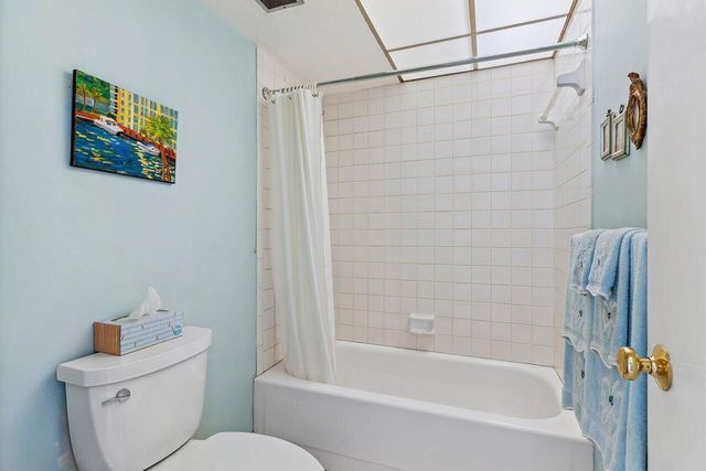 13 Royal Palm Way 602, Boca Raton, FL 33432