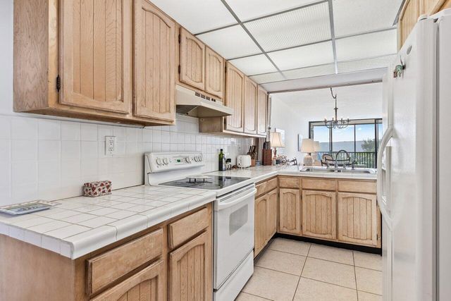 13 Royal Palm Way 602, Boca Raton, FL 33432