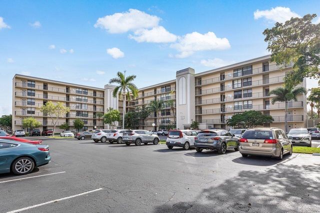 13 Royal Palm Way 602, Boca Raton, FL 33432