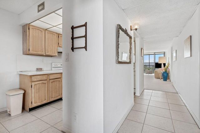 13 Royal Palm Way 602, Boca Raton, FL 33432