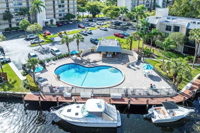 13 Royal Palm Way 602, Boca Raton, FL 33432