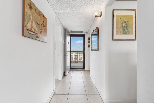 13 Royal Palm Way 602, Boca Raton, FL 33432