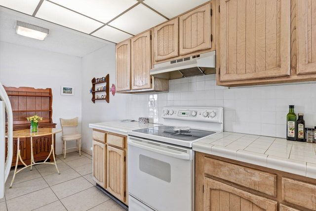 13 Royal Palm Way 602, Boca Raton, FL 33432
