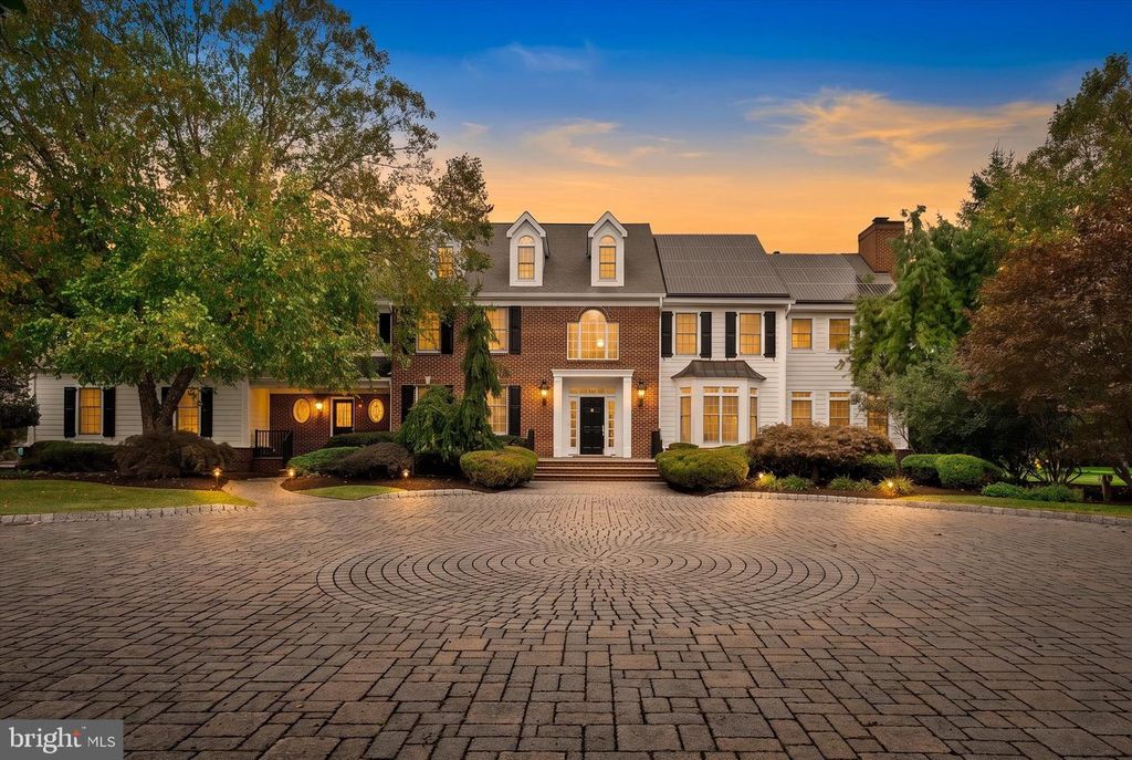 8 BENSON LN, SKILLMAN, NJ 08558 — exterior