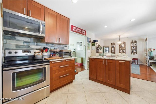 1079 Cavan Drive, Toms River, NJ 08753