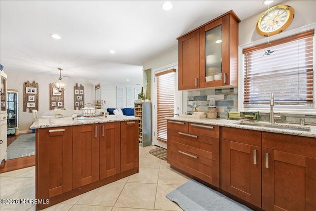 1079 Cavan Drive, Toms River, NJ 08753