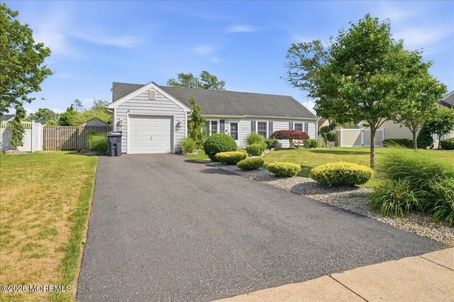 1079 Cavan Drive, Toms River, NJ 08753