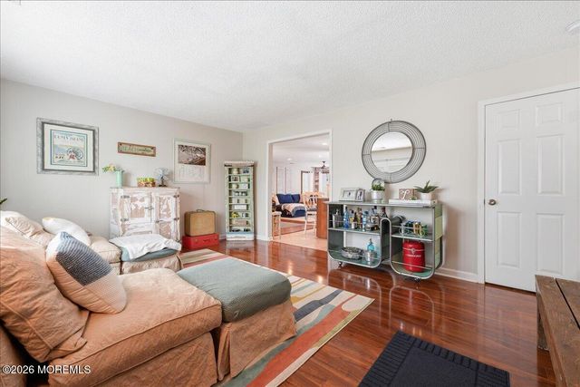 1079 Cavan Drive, Toms River, NJ 08753