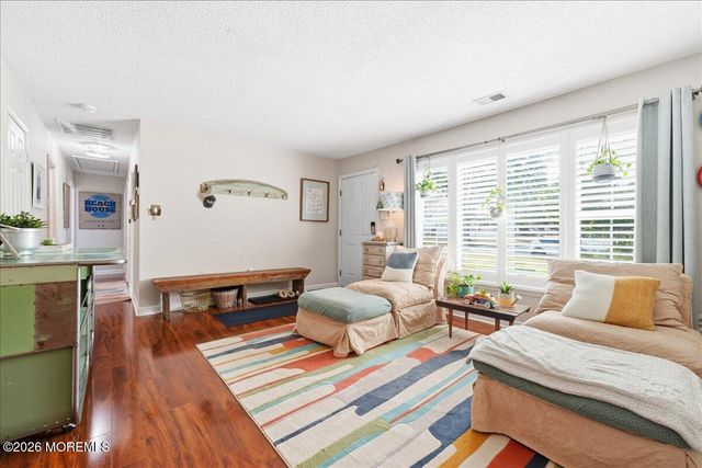1079 Cavan Drive, Toms River, NJ 08753