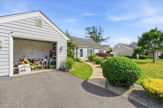 1079 Cavan Drive, Toms River, NJ 08753