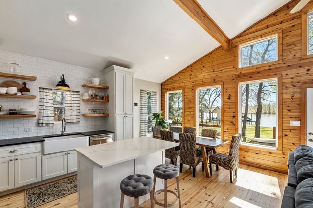 551 W Eagle Point Drive, Mount Vernon, TX 75457