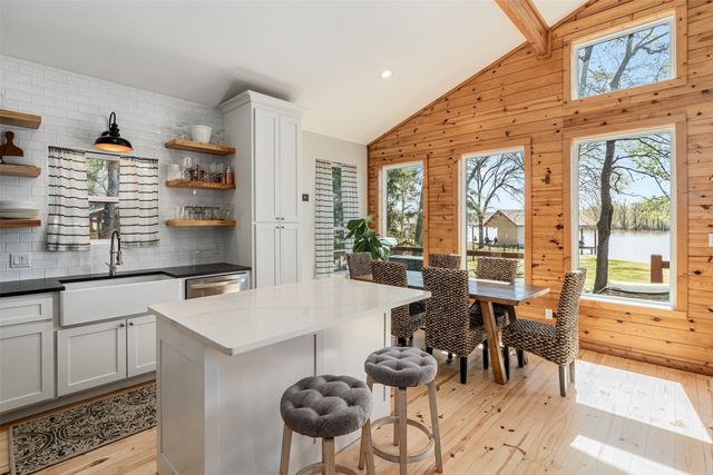 551 W Eagle Point Drive, Mount Vernon, TX 75457