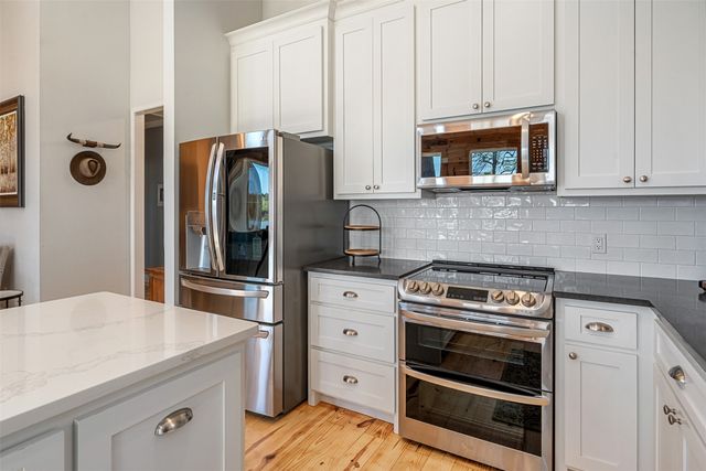 551 W Eagle Point Drive, Mount Vernon, TX 75457