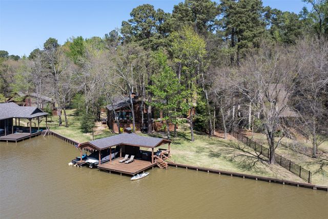 551 W Eagle Point Drive, Mount Vernon, TX 75457