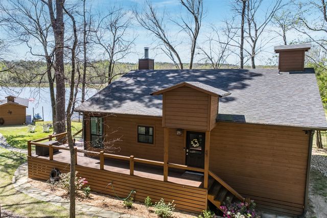551 W Eagle Point Drive, Mount Vernon, TX 75457