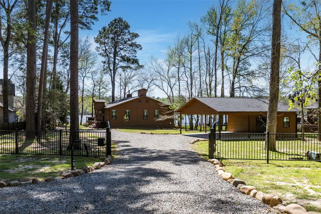 551 W Eagle Point Drive, Mount Vernon, TX 75457