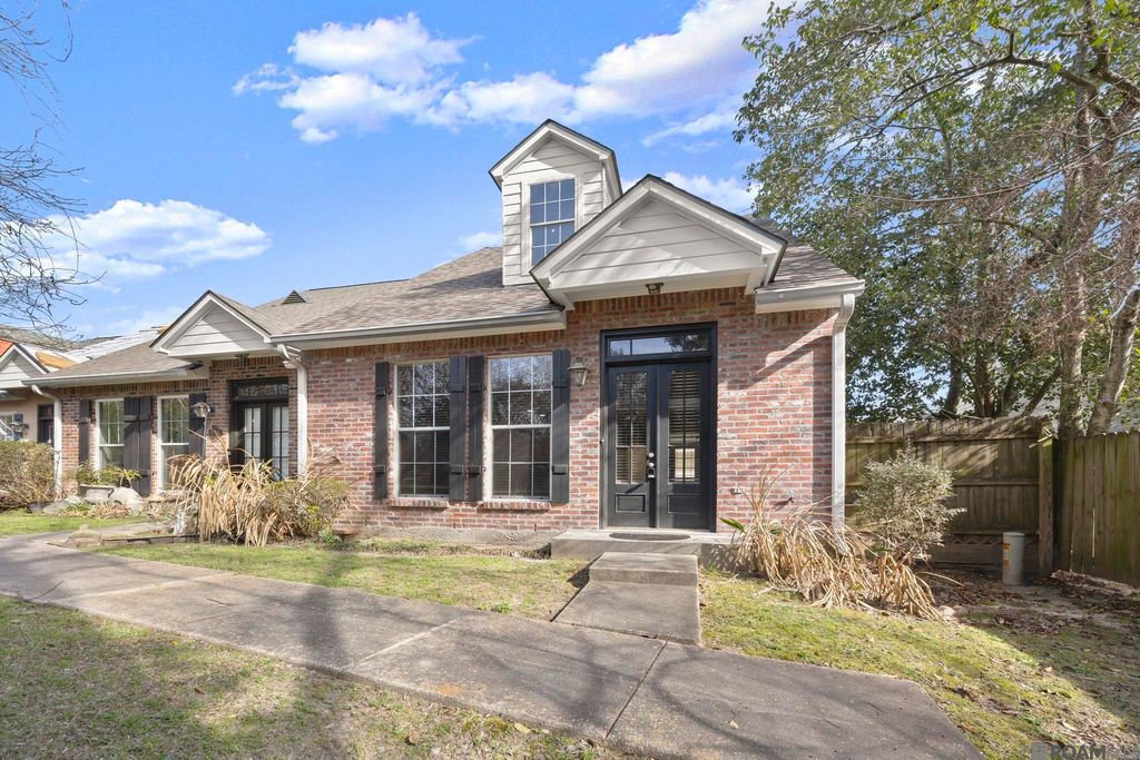9334 Pine Cone Ct, Baton Rouge, LA 70809