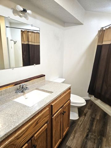 210 E Cowling Street, Ashdown, AR 71822