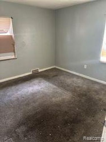 5746 Chatsworth Street, Detroit, MI 48224